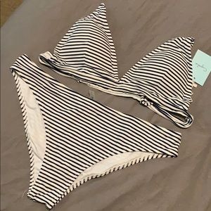 NWT 👙 swimsuit bikini 🩱• Navy / White Stripe